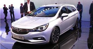 Frankfurt Motor Show 2015: Vauxhall unwraps Astra Sports Tourer