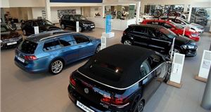 New car market on course for record year, despite drop in consumer confidence