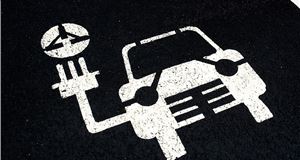 Government urged to improve electric car incentives