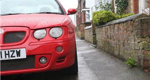 Drivers face £70 fine for parking on pavement