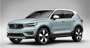 Volvo cuts XC40 starting price by £7000