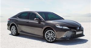 2019 Toyota Camry: new pics and details revealed