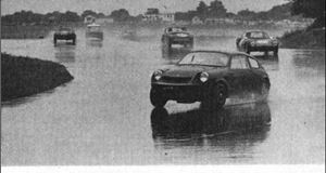 WORLD BEATING MARCOS AT CASTLE COMBE SEASON OPENER