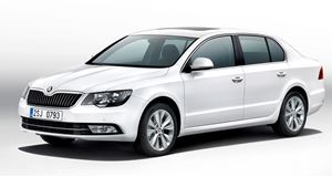 Skoda unveils facelifted Superb