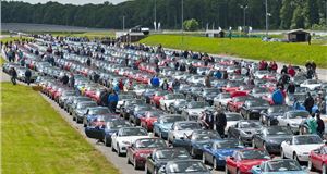 683 Mazda MX-5s Set New One Model Parade World Record