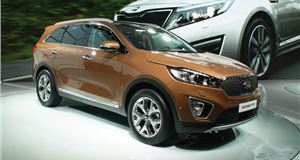 Paris Motor Show 2014: Kia unveils all-new Sorento