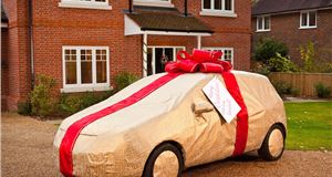 Top 10: Gifts for car lovers from £10-£50