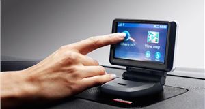 Drivers 'risk lives' correcting sat-nav