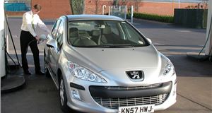 Supermarkets further reduce fuel prices