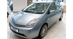 Mayor gains Prius of mind with car