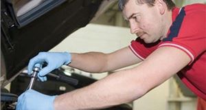 KIA Cuts Servicing Costs