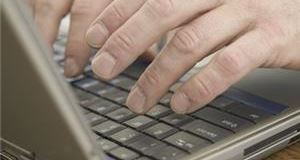 Online car auctions 'defy economic downturn'