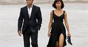 Alfa Romeo celebrates latest model with James Bond Scalextric