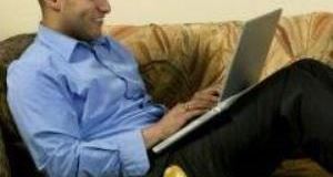 Motorists 'may turn to the internet'