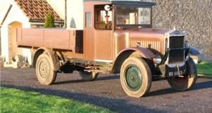 Mr Bean 'to go under the hammer'