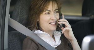 Motorists on mobiles 'may be making costly mistake'