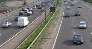 Cars 'producing less CO2'