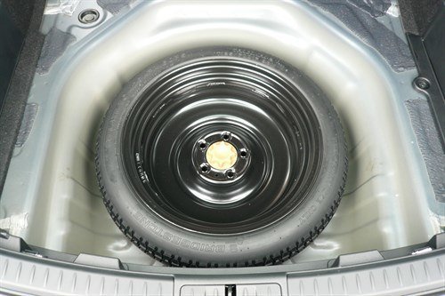Toyota Auris Tourer Space Saver (1)