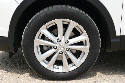 Nissan Qashqai 2014 T Wheel