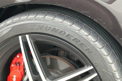THUNDERER Tyre