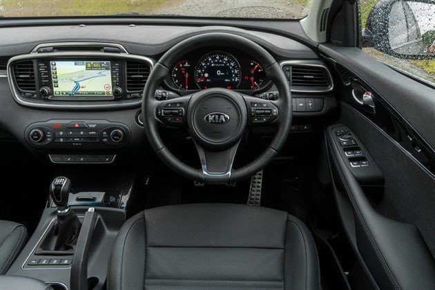 Kia Sorento Head On Dash