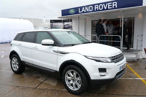 LR RR Evoque 5dr 1 F34 SMMT 700