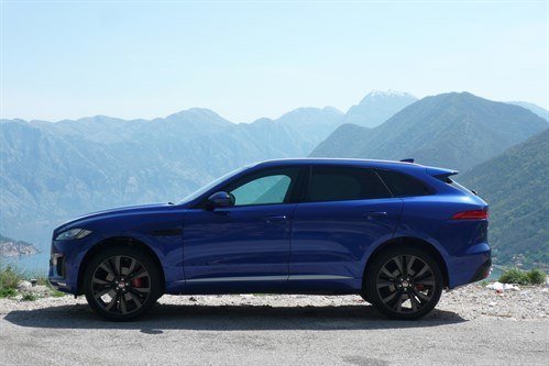 Jaguar F Pace Blue Side Mountain Top (2)