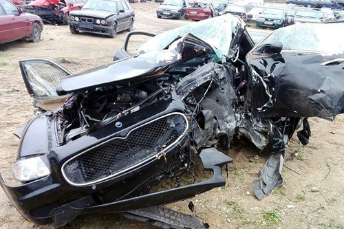 Crashed Maserati Quattroporte