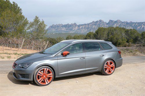 SEAT Leon ST Cupra T Side 1
