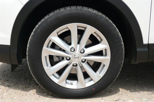 Nissan Qashqai 2014 T Wheel