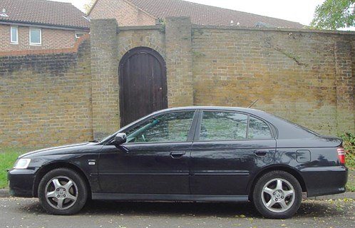 Hon Accord 5-dr C 2000 Side 700