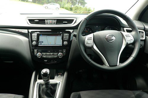 Nissan Qashqai 2014 T Dash