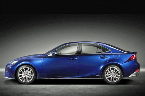 Lexus IS300h 2013 Side (1)
