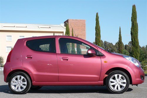 Suz Alto 09 T Side 700