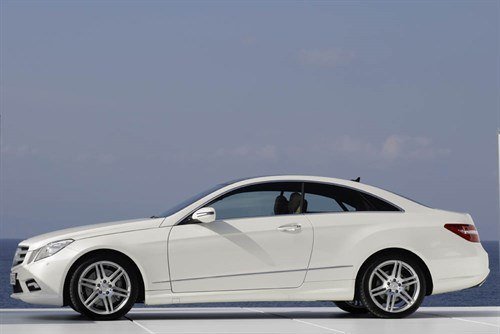 MB E Coupe 09 Side 700