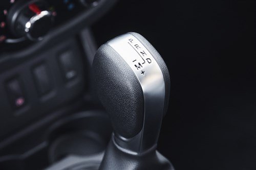 Dacia Duster EDC Gear Lever 2 (1)