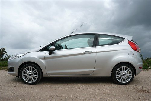 Ford Fiesta Powershift Side (1)
