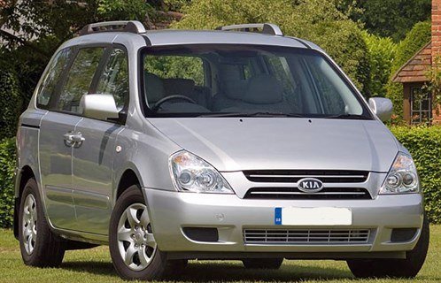 KIA Sedona 06 Front Retouched