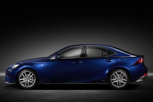 Lexus IS300h 2013 Side