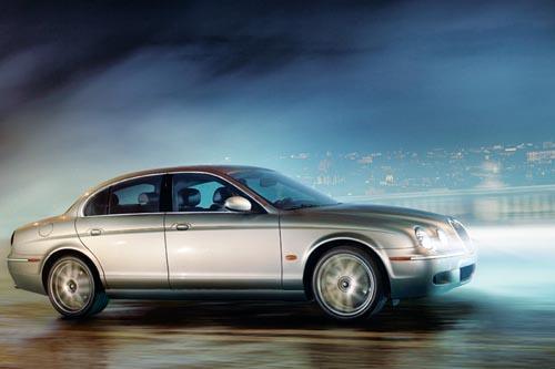 Jaguar S Type Side Night