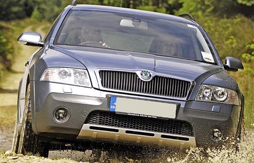 Skoda Oct II Scout Front Retouched