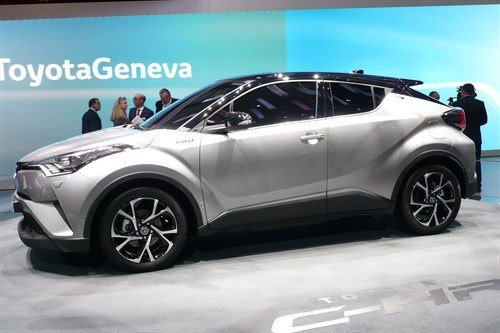 Toyota C-HR 2016 Front Side