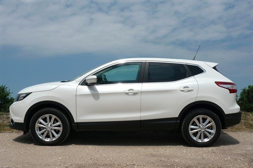 Nissan Qashqai 2014 T Side Close (1)