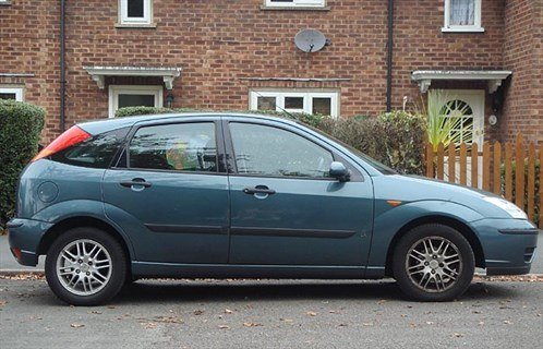 Ford Focus I 1.6LX 03 Side 700 (1)