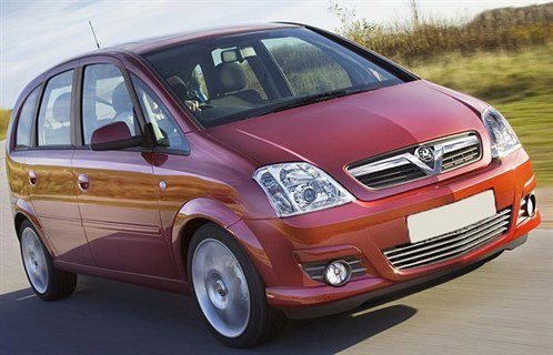 Vaux Meriva 06 F34 Retouched (1)