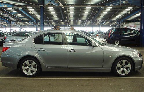 BMW E60 5-Series Side 700