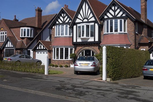 200813yp _Driveway _parking