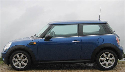 MINI One 07 Side 700