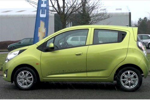 Chev Spark T Side 700