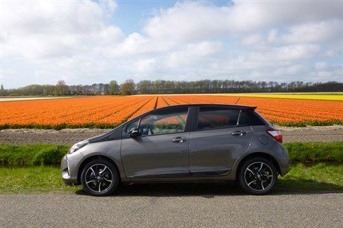 Toyota Yaris 2017 Gunmetal Side